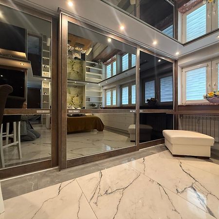 Deluxury Mirror Apartament Centrum وارسو المظهر الخارجي الصورة
