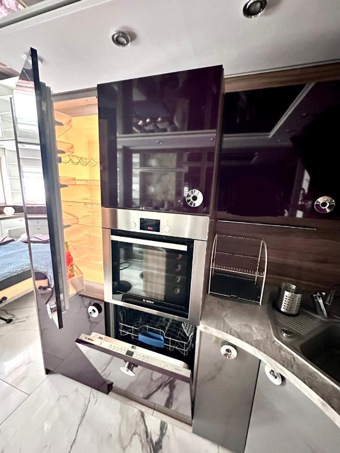 Deluxury Mirror Apartament Centrum وارسو المظهر الخارجي الصورة
