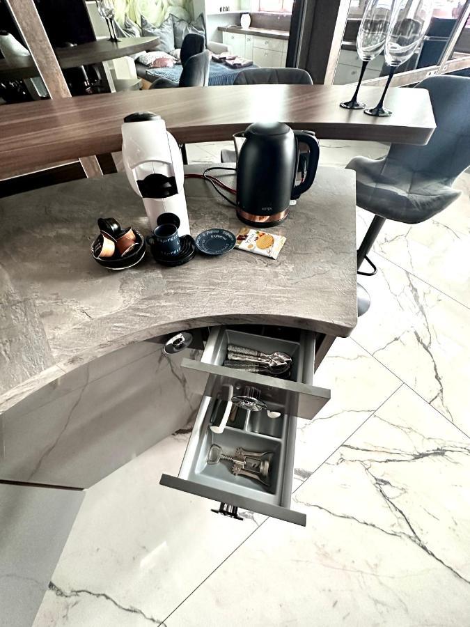Deluxury Mirror Apartament Centrum وارسو المظهر الخارجي الصورة
