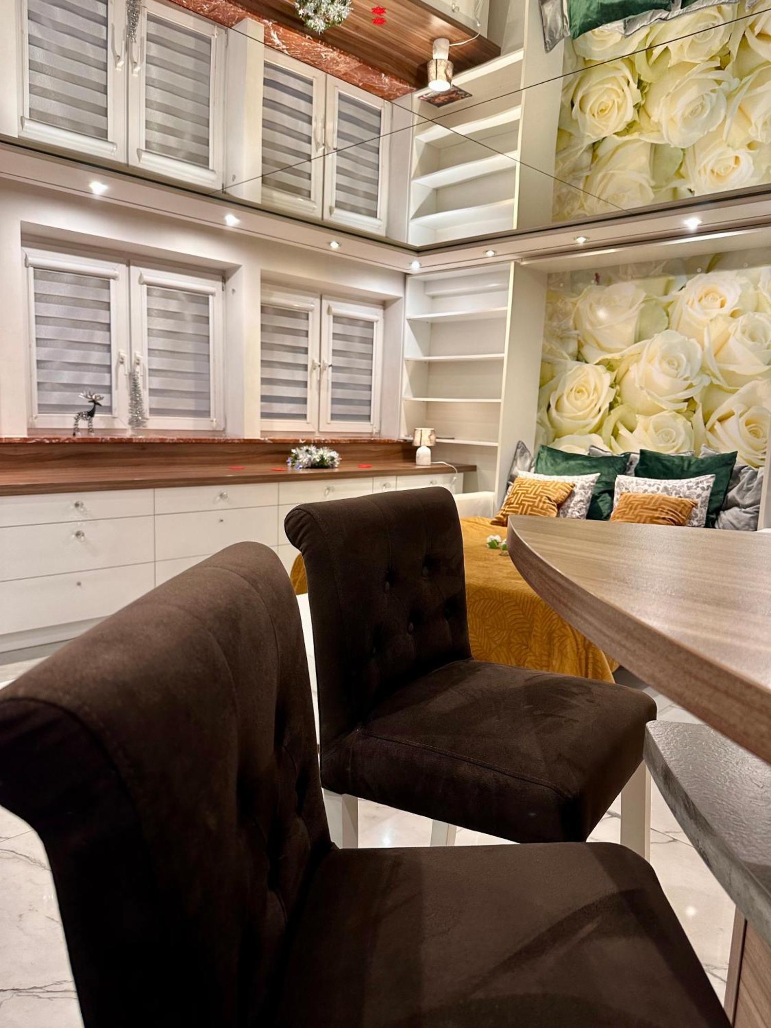 Deluxury Mirror Apartament Centrum وارسو المظهر الخارجي الصورة