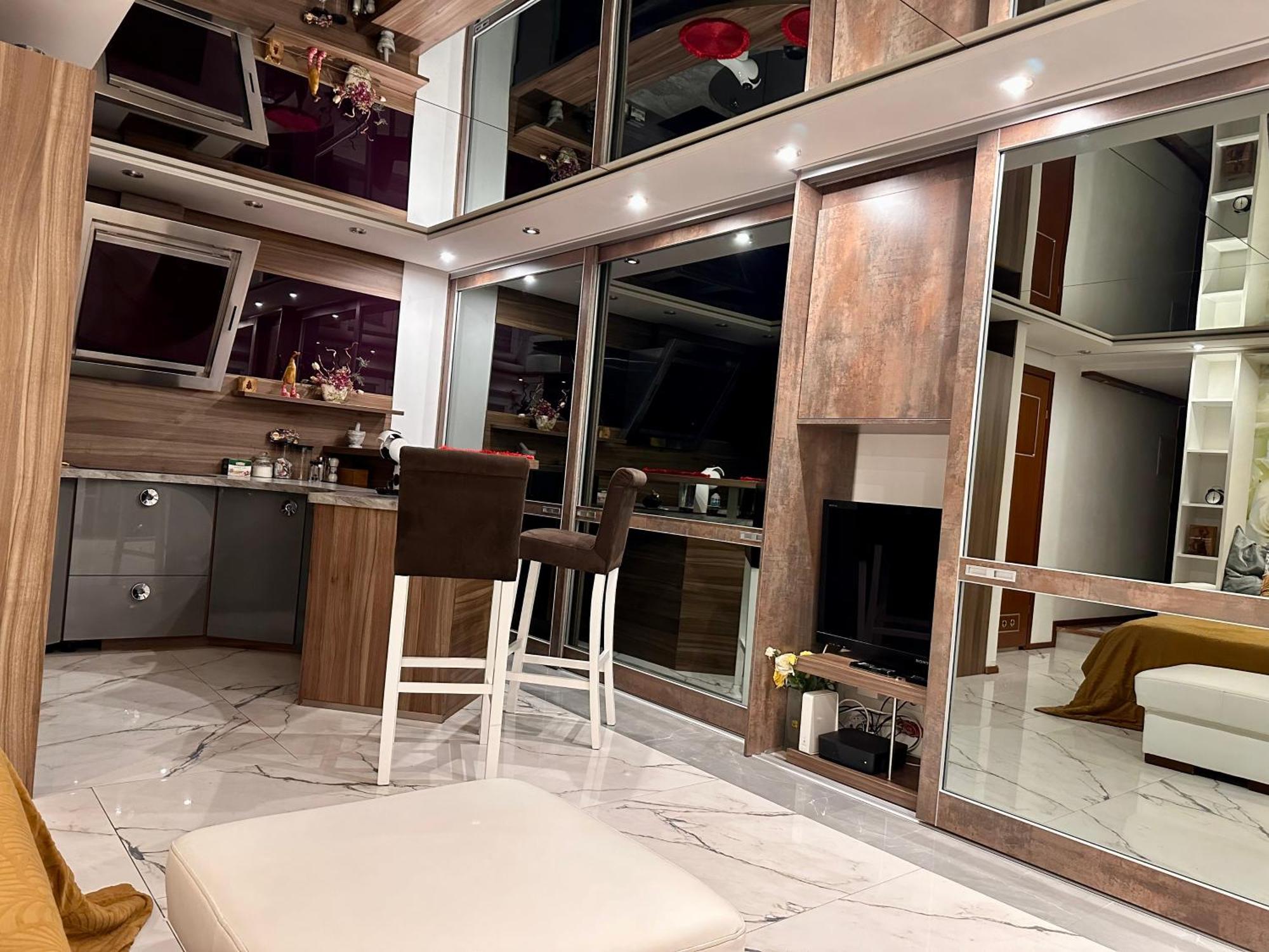 Deluxury Mirror Apartament Centrum وارسو المظهر الخارجي الصورة