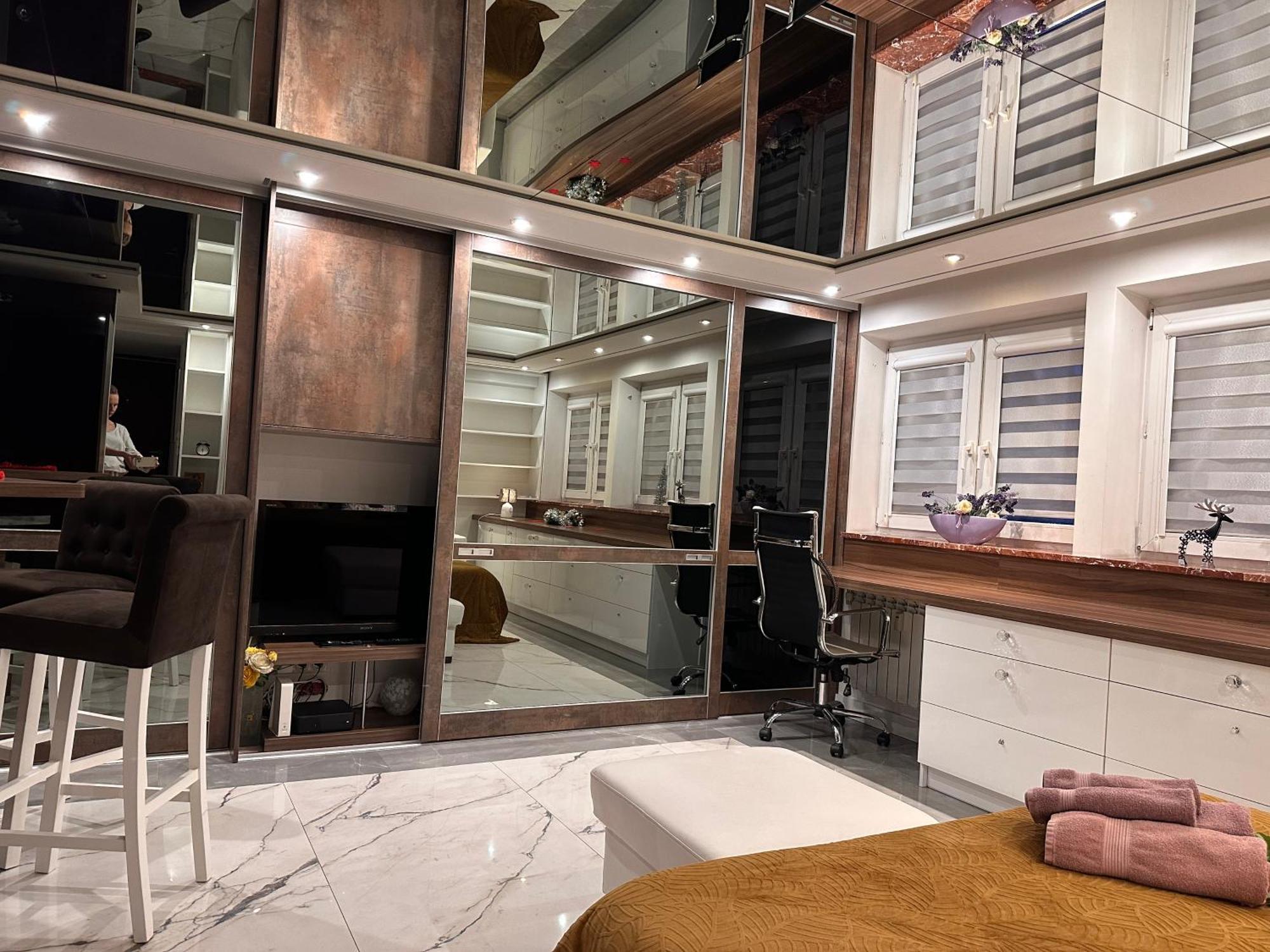 Deluxury Mirror Apartament Centrum وارسو المظهر الخارجي الصورة