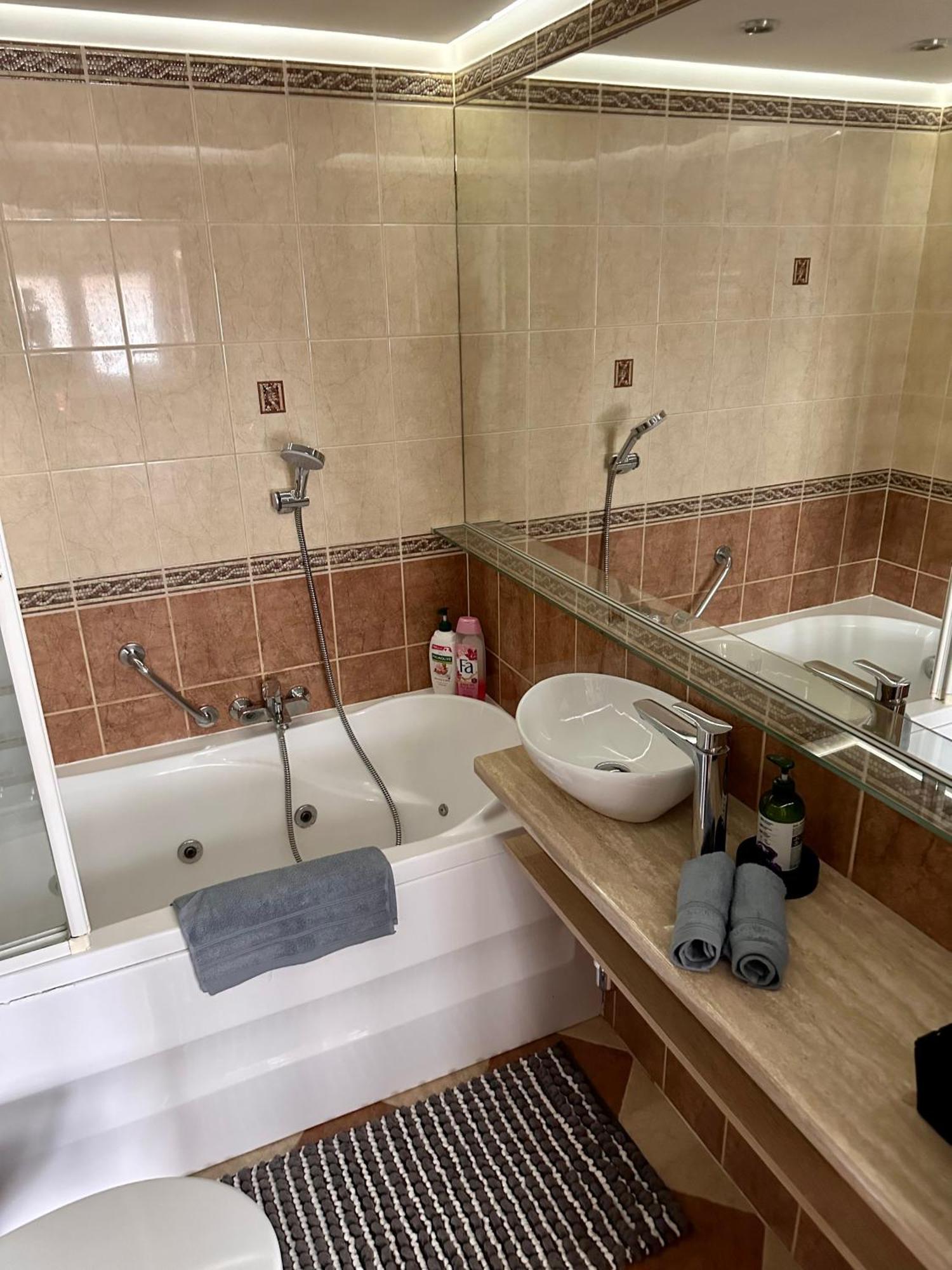 Deluxury Mirror Apartament Centrum وارسو المظهر الخارجي الصورة