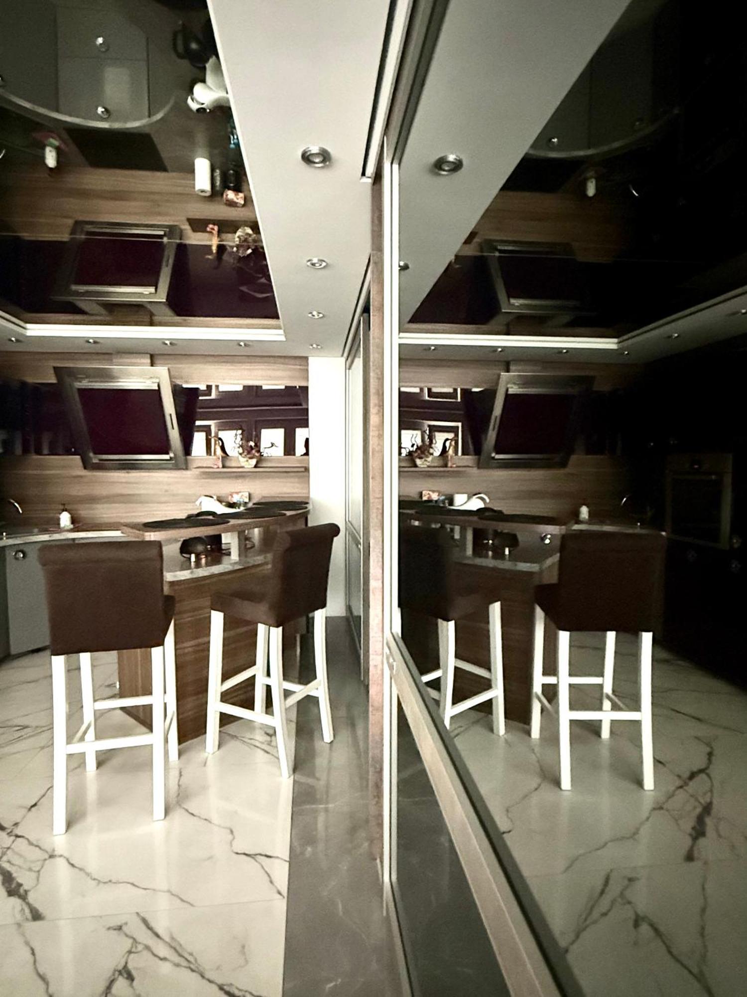Deluxury Mirror Apartament Centrum وارسو المظهر الخارجي الصورة