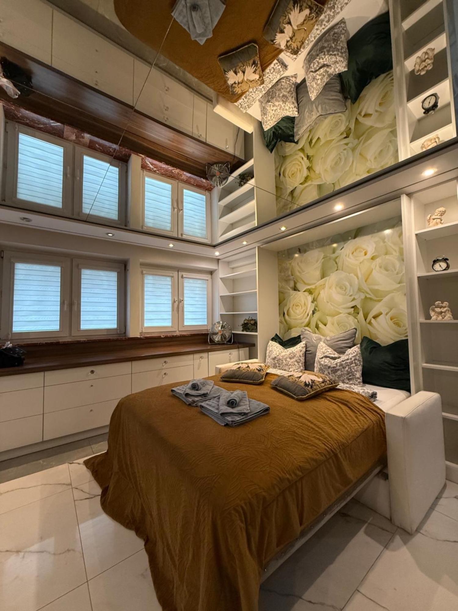 Deluxury Mirror Apartament Centrum وارسو المظهر الخارجي الصورة
