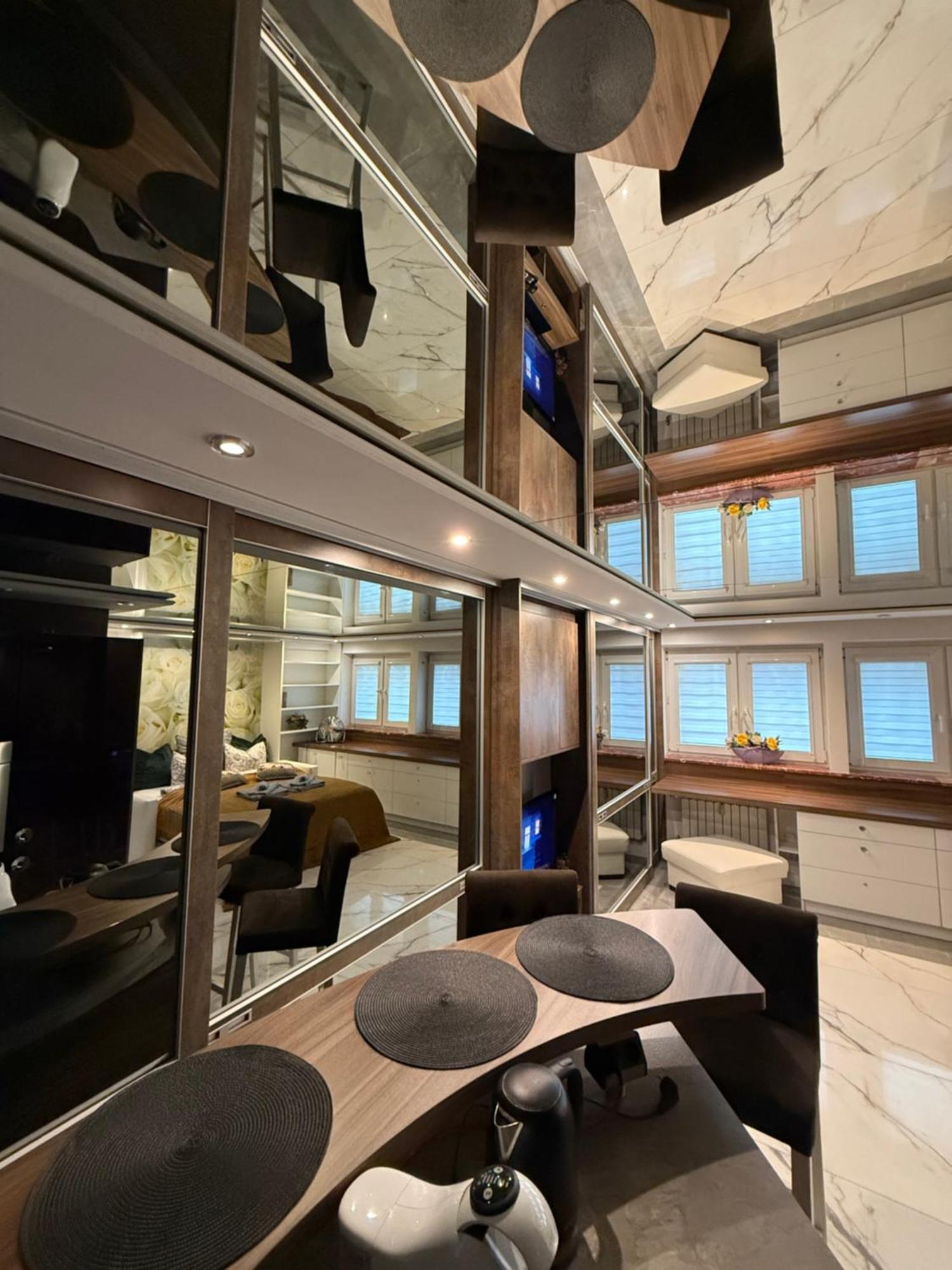 Deluxury Mirror Apartament Centrum وارسو المظهر الخارجي الصورة
